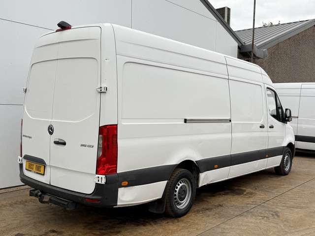 Mercedes-Benz Sprinter 3