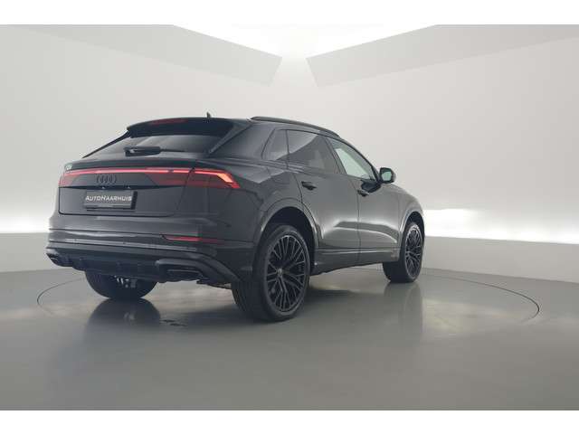 Audi Q8 2