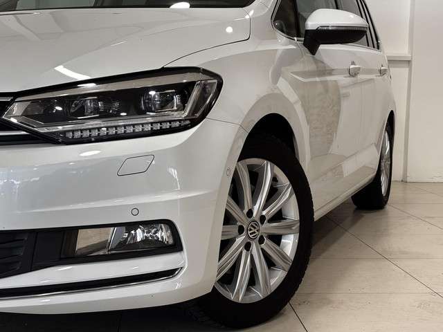 Volkswagen Touran 2