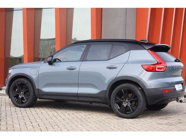 Volvo XC40 3