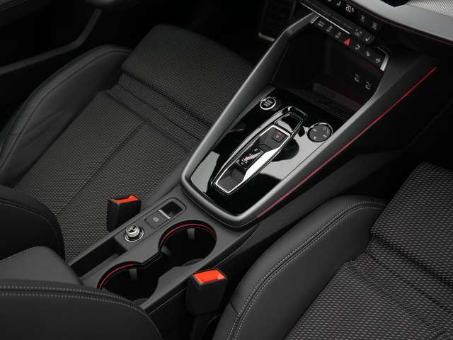 Audi A3 2024 Benzine