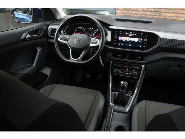 Volkswagen T-Cross 3