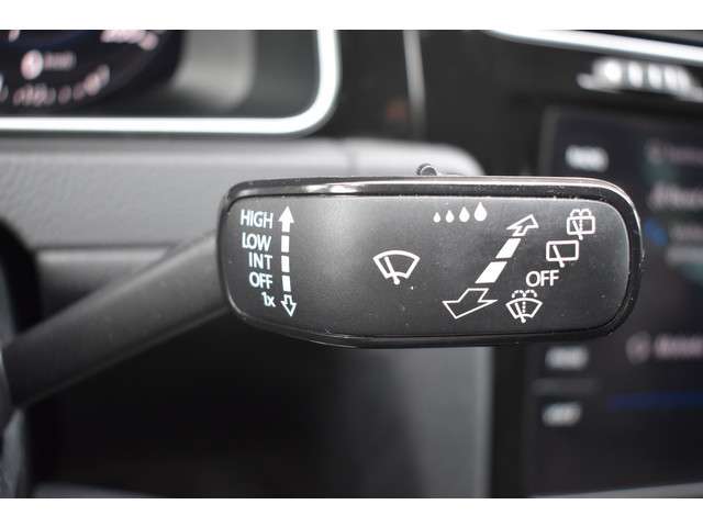 Volkswagen Golf 2018 Benzine