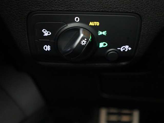 Audi Q2 2024 Benzine