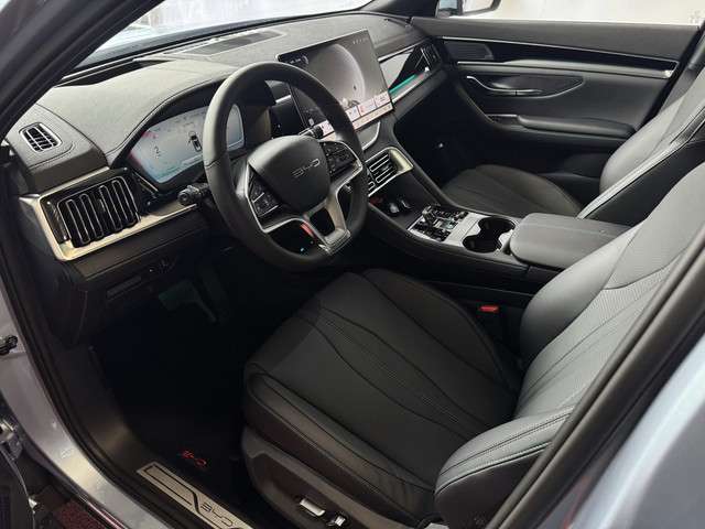 BYD SEAL U 3