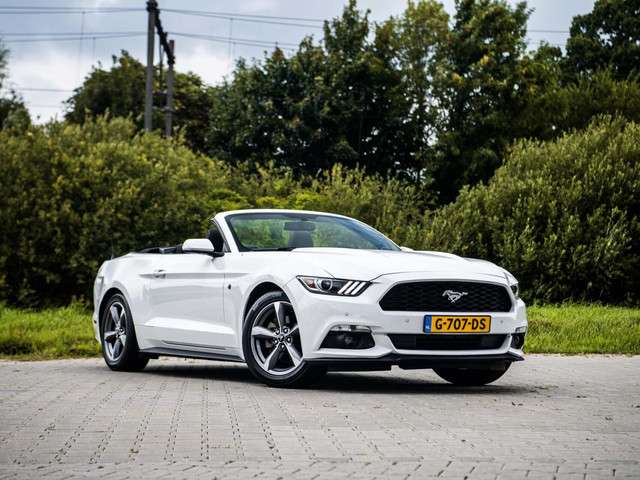 Ford Mustang 2
