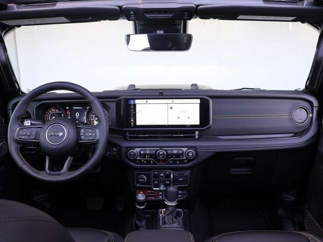 Jeep Wrangler 3