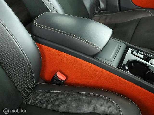 Volvo XC40 3