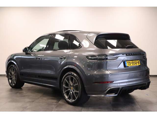 Porsche Cayenne 3