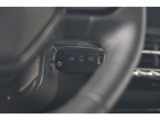 Peugeot 2008 2024 Hybride