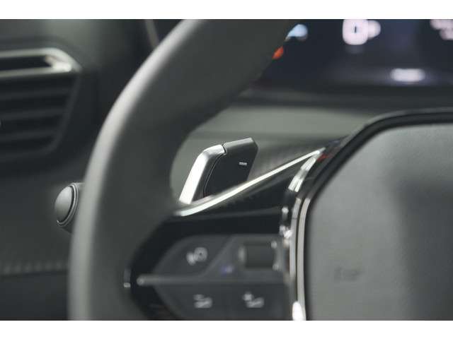 Peugeot 2008 2024 Hybride