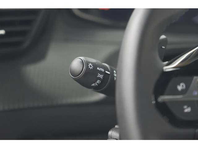 Peugeot 2008 2024 Hybride