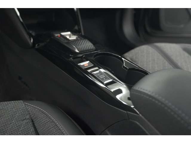 Peugeot 2008 2024 Hybride