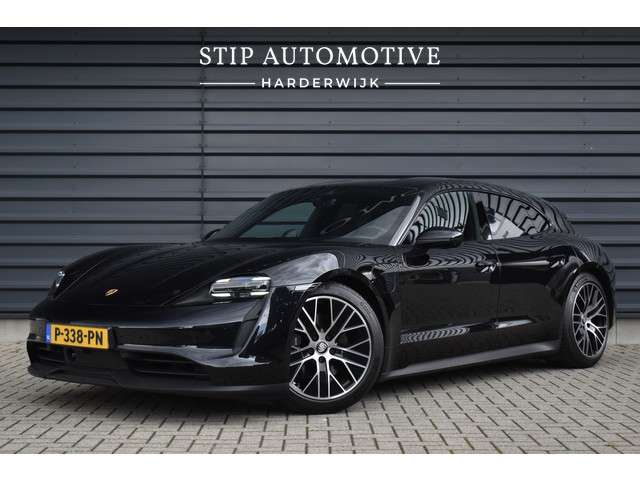 Porsche Taycan Sport Turismo 79 kWh Sport Chrono | ACC | Passagiers Display | 360 Camera | Bose | Stuurverwarming | Luchtvering | GT-Sportstuur |