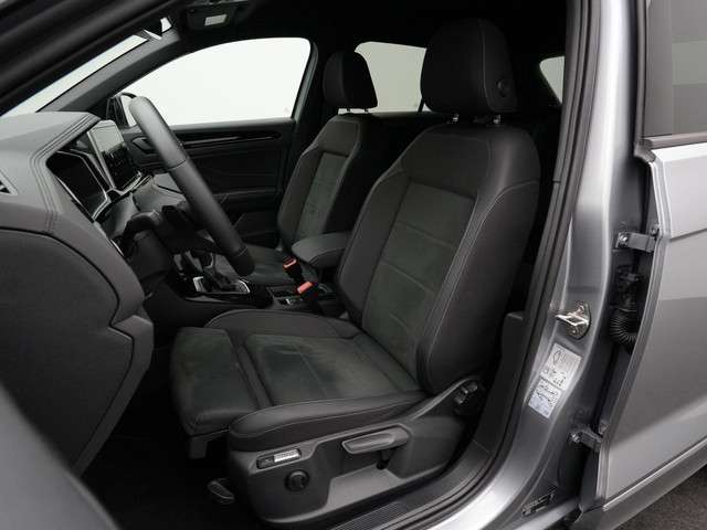 Volkswagen T-Roc 3