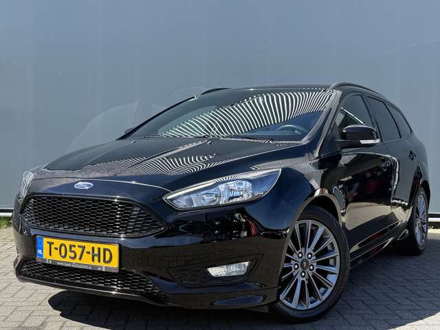 Ford Focus wagon bwj 2018 1.0 126 pk st-line st-line / clima / cruise / priv. glas / lmv 17 inch / multifunct. stuur / sportstoelen foto 20