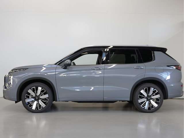 Mitsubishi Outlander 3