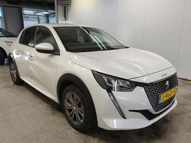 Peugeot e-208 2