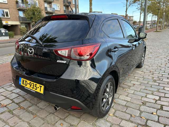 Mazda 2 2