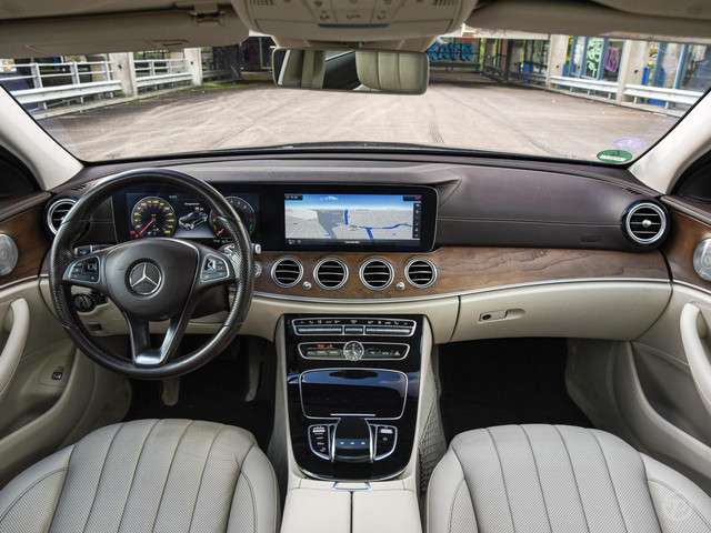 Mercedes-Benz E-Klasse 2