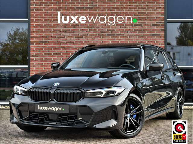 BMW 3-serie Touring 330e xDrive M-Sport Pro Pano M-zetels ACC HUD 19inch El-klep