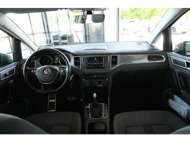 Volkswagen Golf Sportsvan 2