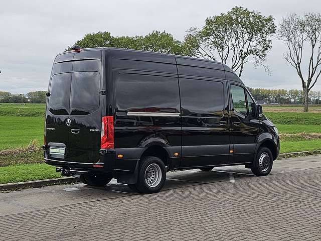 Mercedes-Benz Sprinter 3
