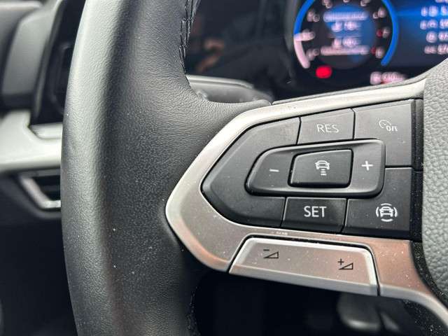 Volkswagen Golf 2022 Benzine