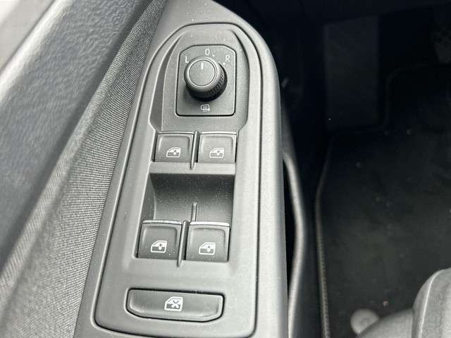 Volkswagen Golf 2022 Benzine