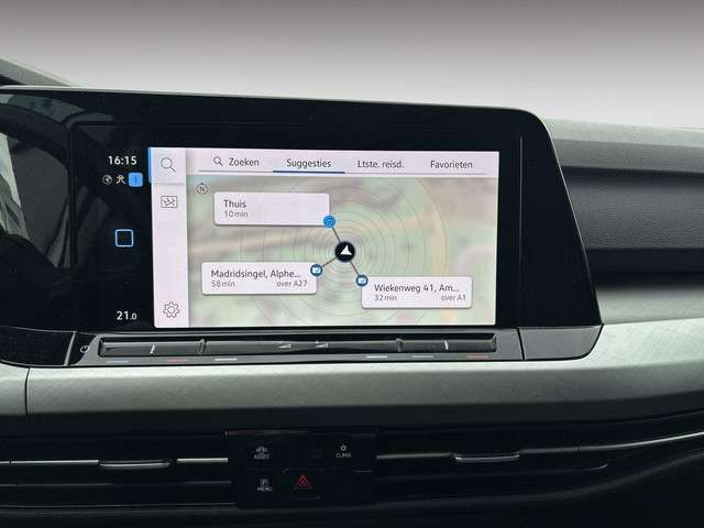 Volkswagen Golf 2022 Benzine
