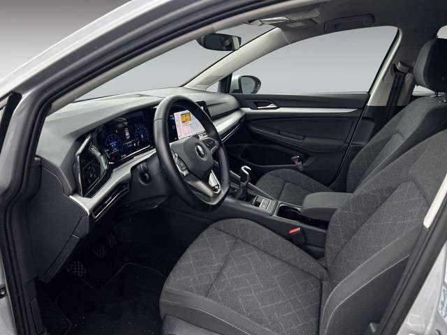 Volkswagen Golf 2022 Benzine