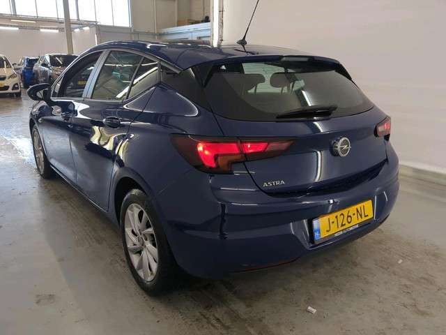 Opel Astra 2