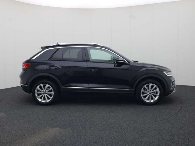 Volkswagen T-Roc 3