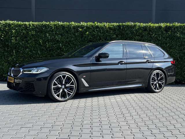 Bmw 5 Serie 5-serie touring 540i xdrive high executive m-pakket, facelift, laser, live cockpit, pano, comfort, 20 inch, trekhaak foto 14