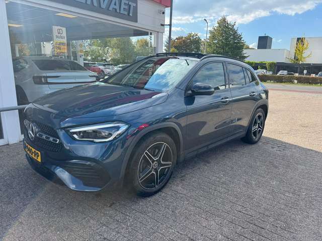 Mercedes-Benz GLA 3