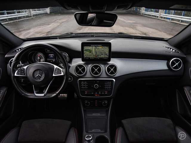 Mercedes-Benz GLA 2