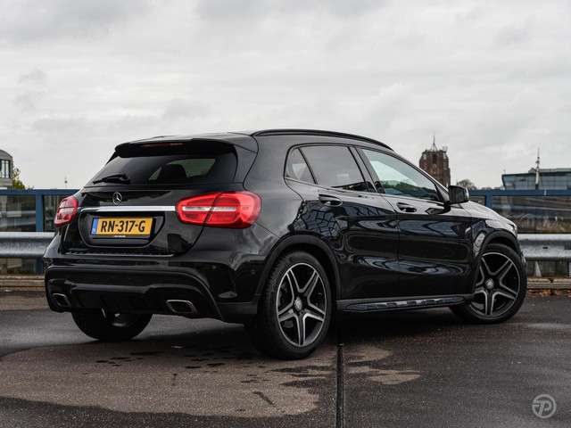 Mercedes-Benz GLA 3