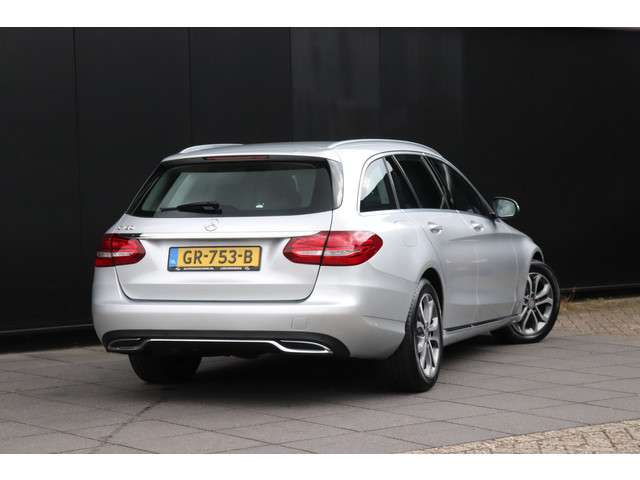 Mercedes-Benz C-Klasse 3