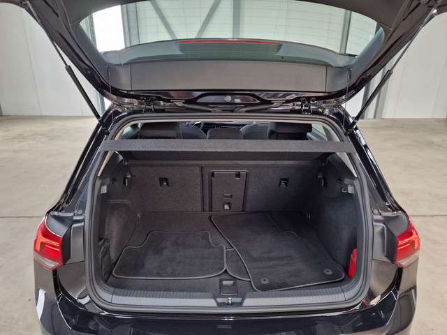 Volkswagen Golf 2023 Hybride