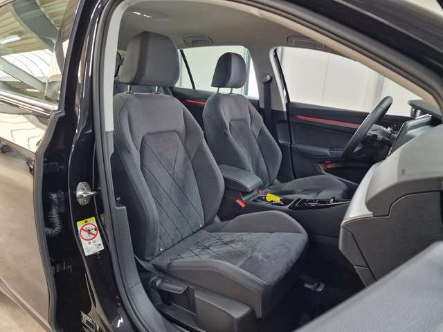 Volkswagen Golf 2023 Hybride