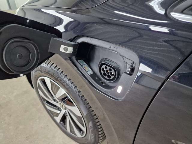 Volkswagen Golf 2023 Hybride