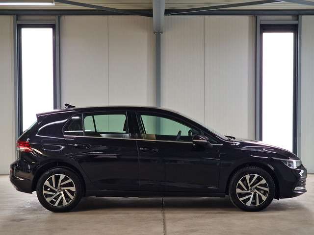 Volkswagen Golf 2023 Hybride