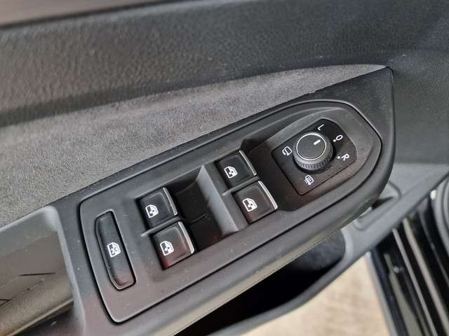 Volkswagen Golf 2023 Hybride