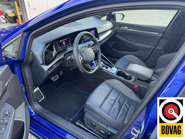 Volkswagen Golf 2023 Benzine