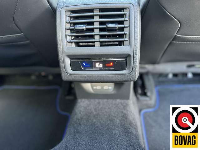 Volkswagen Golf 2023 Benzine