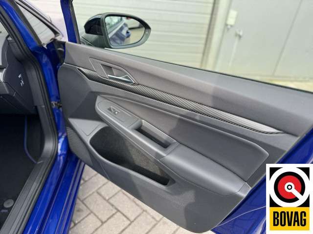 Volkswagen Golf 2023 Benzine