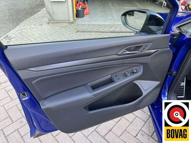 Volkswagen Golf 2023 Benzine