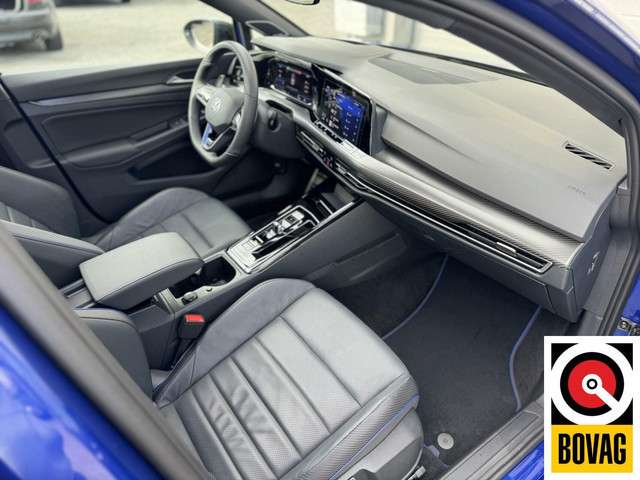 Volkswagen Golf 2023 Benzine