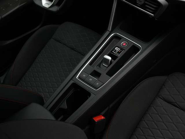 SEAT Leon 2024 Benzine