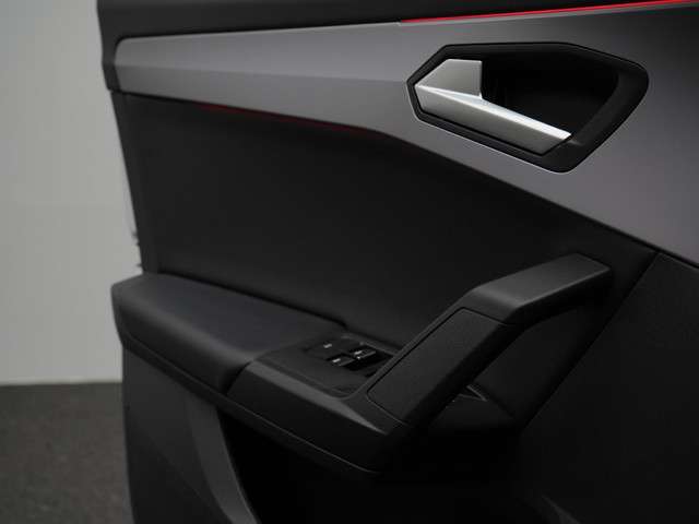 SEAT Leon 2024 Benzine